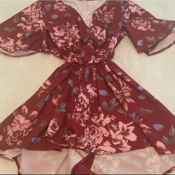 Floral romper - Picture 3 of 3